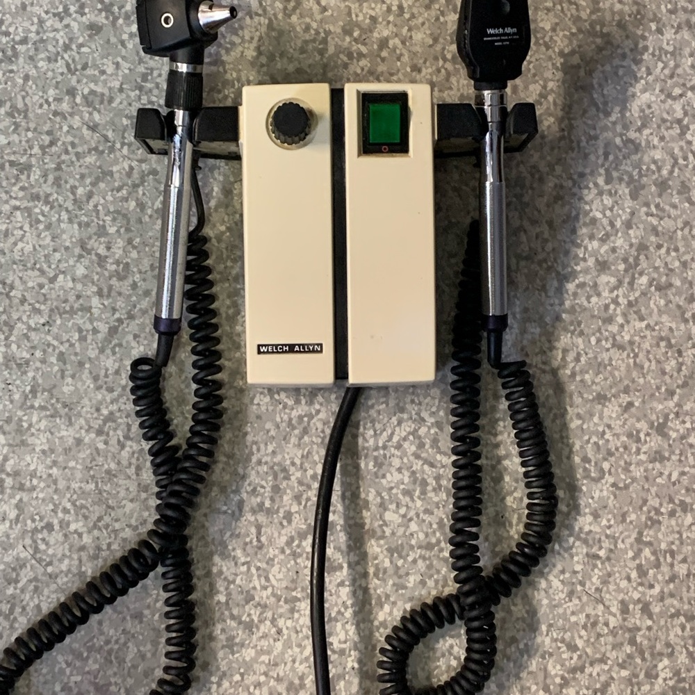 Welch Allyn Otoscope & Opthalmoscope